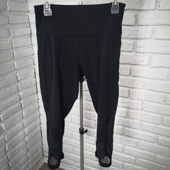 Lululemon Athletica Ladies Size 10 Black Mesh Wonder Under Crop/Capri Leggings - Picture 1 of 9